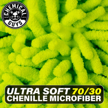 Charger l'image dans la galerie, Chemical Guys Chenille Premium Scratch-Free Microfiber Wash Mitt Green, Great for Cars, Trucks, SUVs, RVs &amp; More (2 Pack)