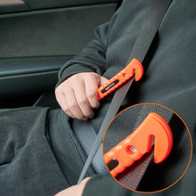 Charger l'image dans la galerie, Lien affilié - Amazon Basics Emergency Seat Belt Cutter and Window Hammer Tool, Car Accessories, 2 Pack